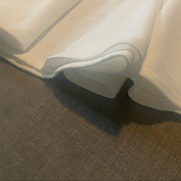 Superb - Picture 2 of 6